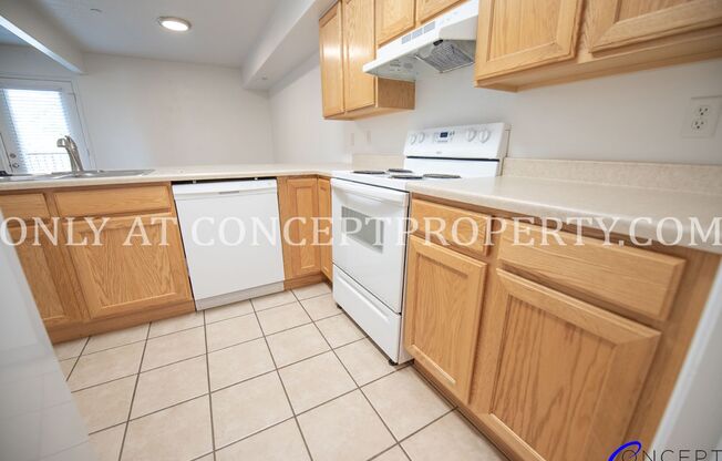 1 bed, 1 bath, 711 sqft, $1,099, Unit D-11