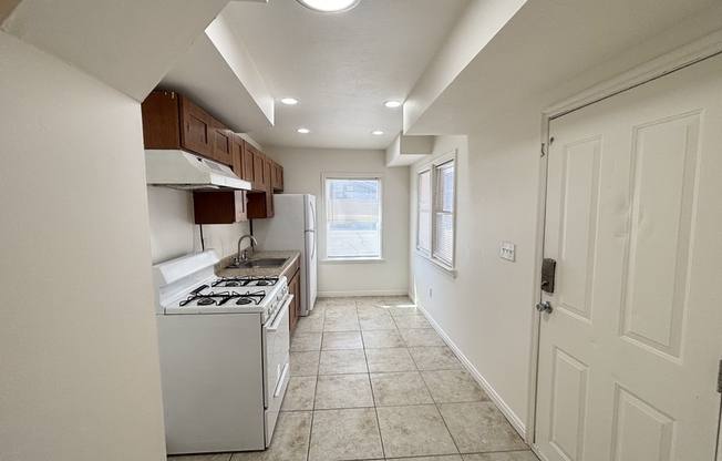 2385 S MAIN ST