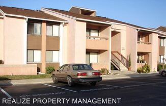 5295 Vineland Rd. # C204