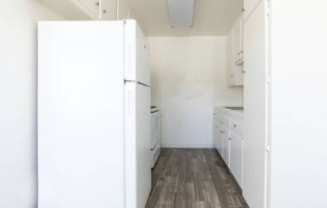 2 beds, 2 baths, 925 sqft, $2,095, Unit 15