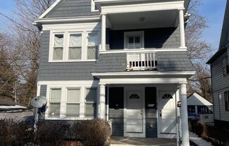 Freshly Painted 2 bedroom 3rd Fl apartment