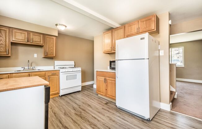 1204 Maple St.