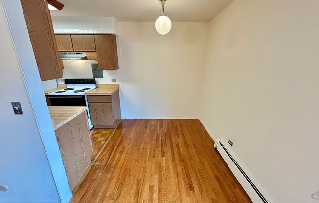 1 bed, 1 bath, 700 sqft, $2,035, Unit 531-521