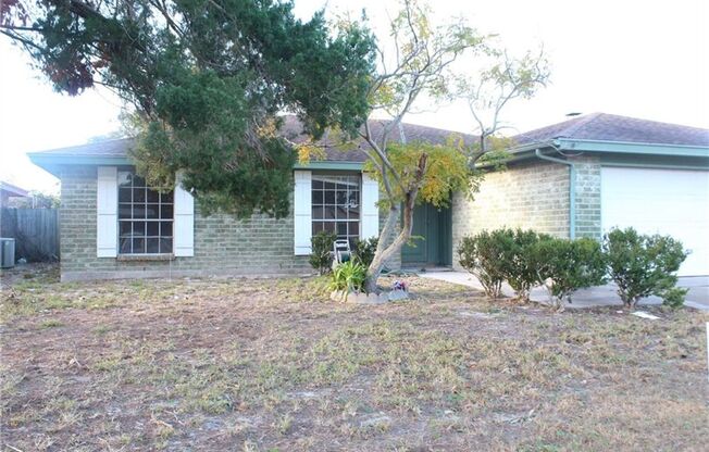 Nice 4 bdrm home in Flour Bluff area