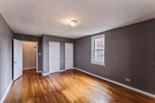 30 11 PARSONS BLVD
