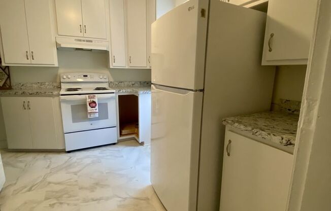 2 beds, 1 bath, $1,450