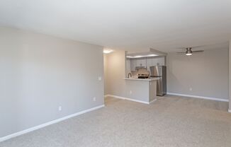 2 beds, 1 bath, $2,600