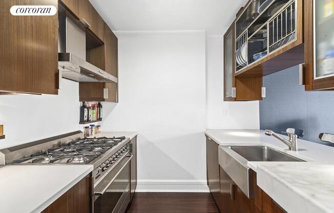 2 beds, 2 baths, 1,071 sqft, $9,800, Unit 1706