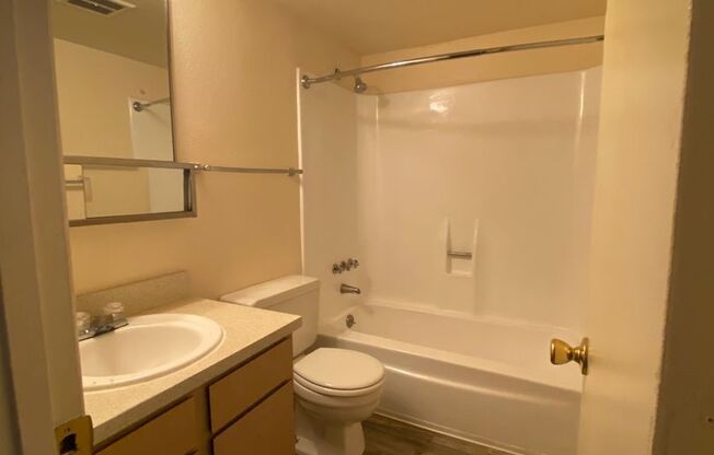 1 bed, 1 bath, 575 sqft, $944, Unit 152