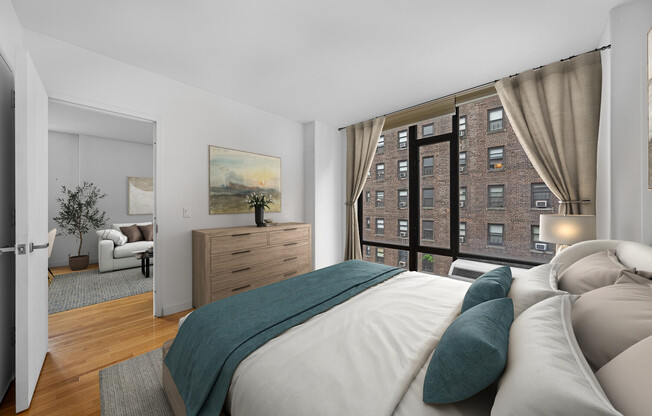 148 E 24 ST