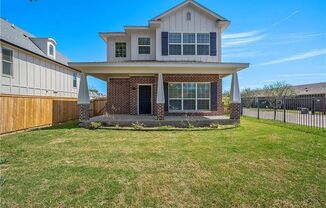 4-Bed/4.5-Bath Luxury Style Home in the Baylor Bubble!