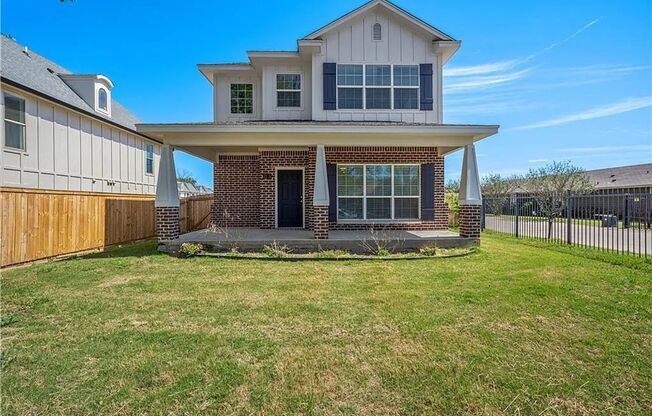 4-Bed/4.5-Bath Luxury Style Home in the Baylor Bubble!