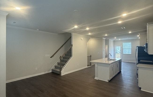 537 DEERCROFT DR
