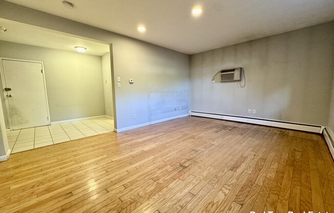 412 LANGLEY RD