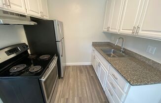 1 bed, 1 bath, 614 sqft, $1,895, Unit 39