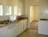 2 beds, 1 bath, $1,875, Unit House