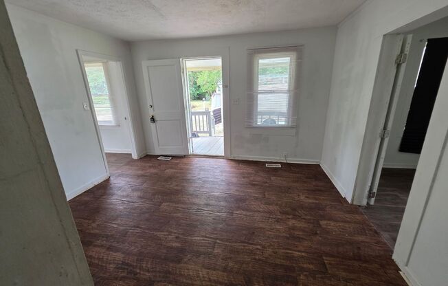 2BEDROOM 1BATH