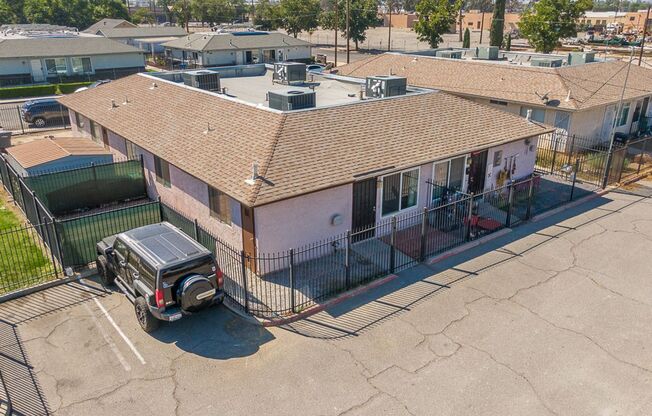 2 Bed / 1 Bath Unit – Updated & Move-In Ready – Hemet