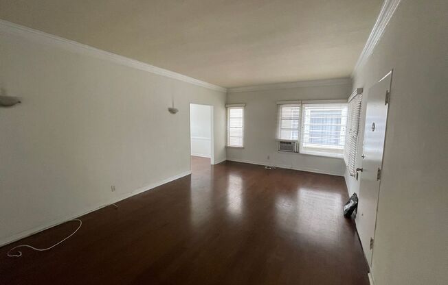1232 S. La Jolla