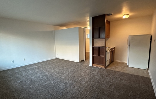 5926 FAUNTLEROY WAY SW