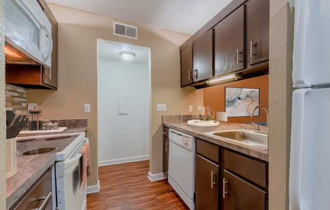 Home - Tribeca on The Creek - Dallas, TX