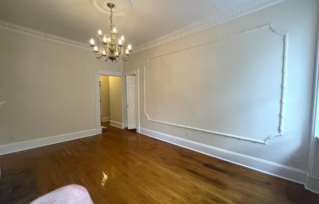 330 W 22 ST