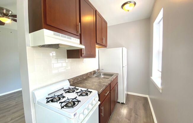 4756 N. Maplewood Ave.