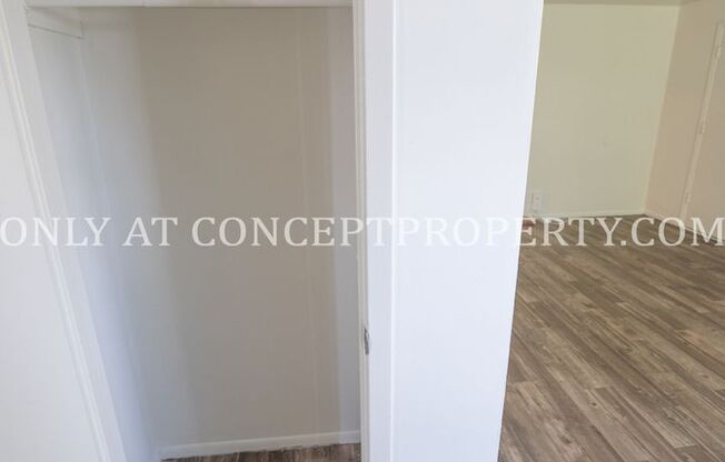 2 beds, 1 bath, 920 sqft, $1,249, Unit 25