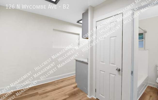 126 N WYCOMBE AVE