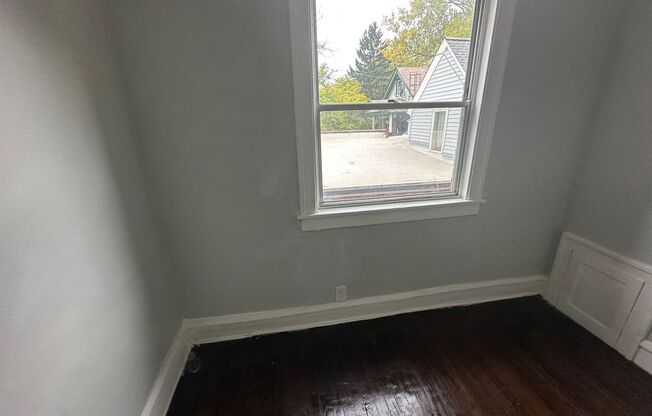 Studio, 1 bath, 600 sqft, $895, Unit Unit 6