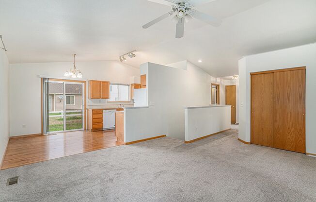 Recently Updated 3Bd 2bath Ranch