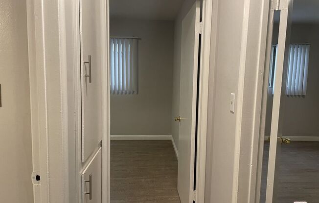 2 beds, 1 bath, 900 sqft, $2,500, Unit 2