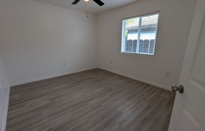 2 beds, 1 bath, 900 sqft, $1,395, Unit Apt. A