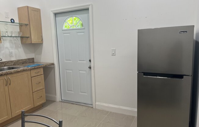 1412 SW 82 CT