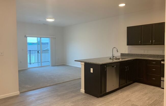 3 beds, 2 baths, 1,344 sqft, $1,665, Unit 226