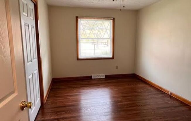 3 beds, 1 bath, $1,800