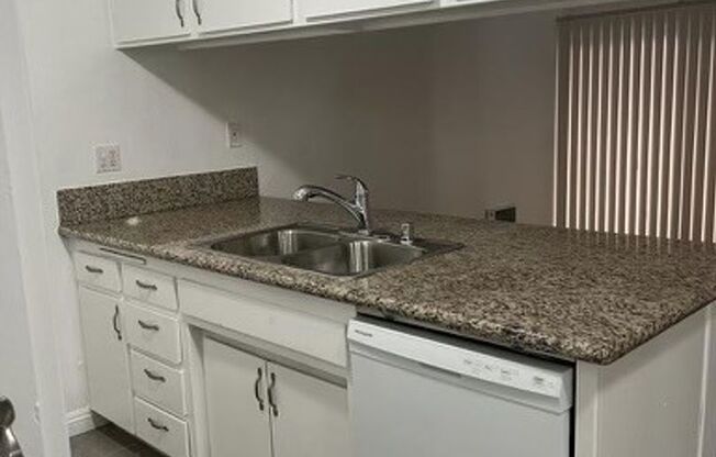 1 bed, 1 bath, 675 sqft, $1,795