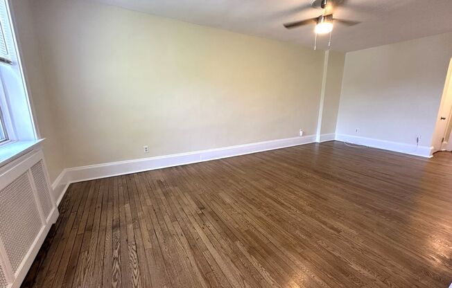 Studio, 1 bath, 450 sqft, $958, Unit Apt 307