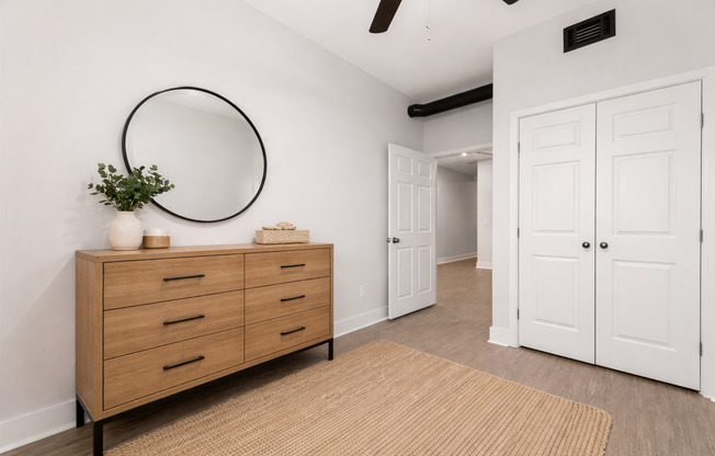 2 beds, 1 bath, 850 sqft, $1,840, Unit 207