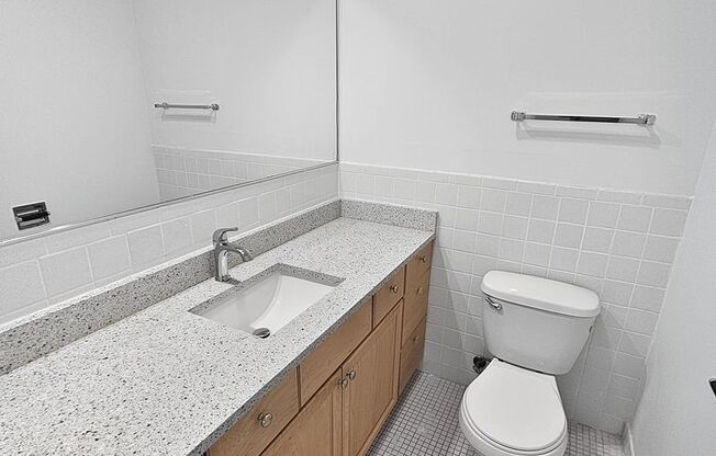 2 beds, 1.5 baths, $2,395, Unit 304