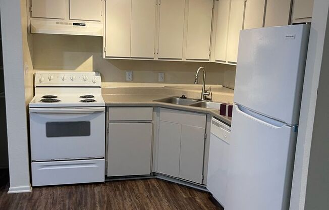 1 bed, 1 bath, 550 sqft, $860, Unit 1104