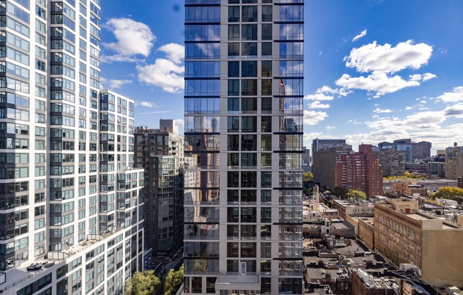 2 beds, 1 bath, $6,525, Unit 20B