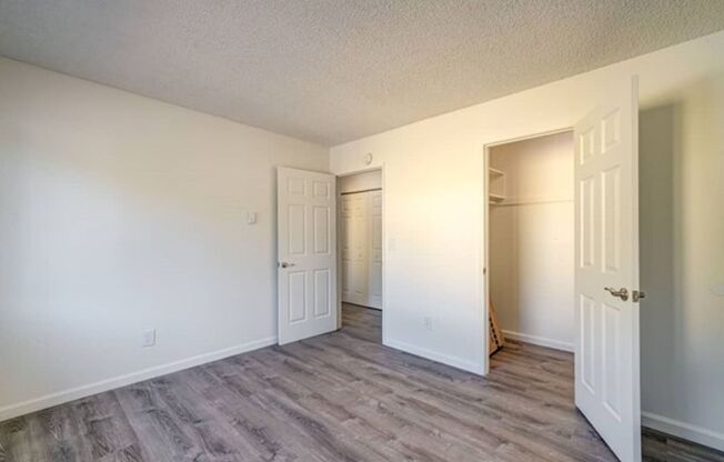 2 beds, 1 bath, 1,014 sqft, $2,210, Unit 100