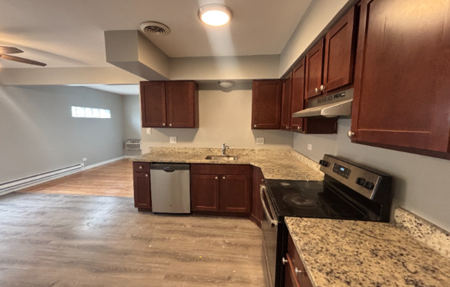 3115 3125 W 79 ST