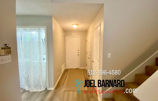 Available July 27: Spacious 3 Bedroom, 2.5 Bath Duplex with Garage