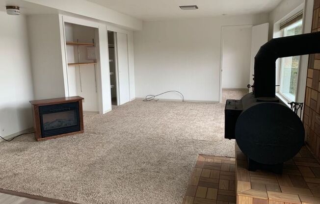 1 bed, 1 bath, $2,000