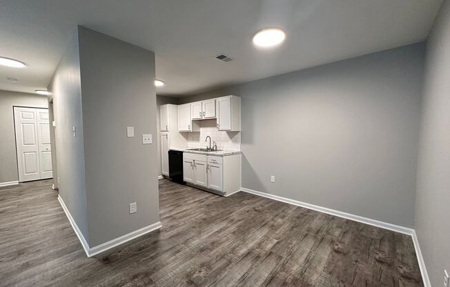 1 bed, 1 bath, 754 sqft, $1,225, Unit D1-208