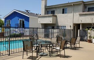 1 bed, 1 bath, $2,195, Unit 205