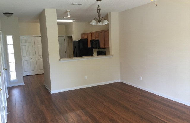 2 beds, 2.5 baths, $1,650