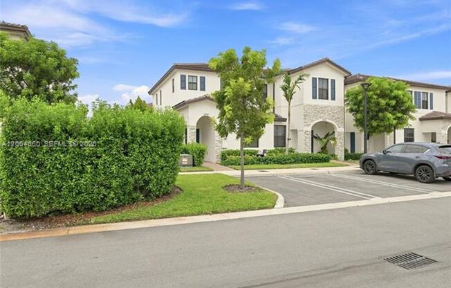 12957 SW 232nd Ln th 12957, Homestead, FL 33032